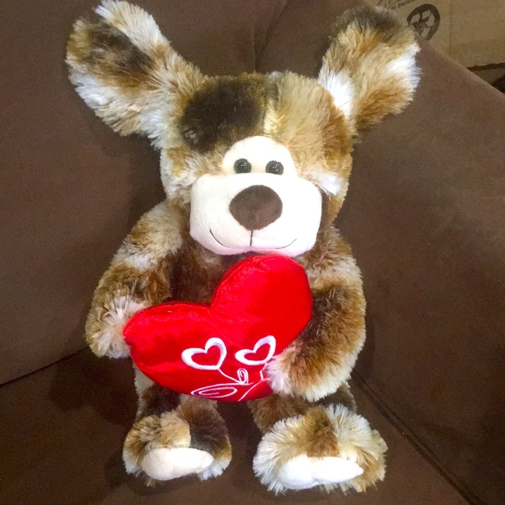 NWOT: Large Plush Dog with Heart NEW
